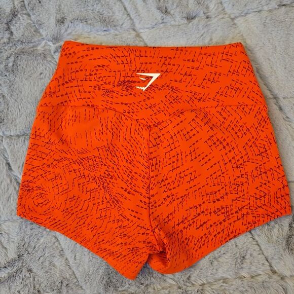 Gymshark Red Bootie Shorts, Women's Small, Great Condition - Picture 9 of 10
